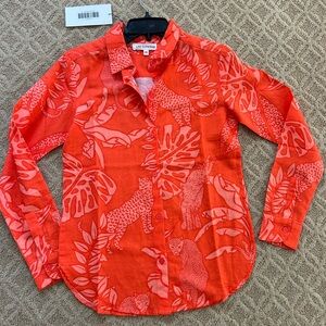 La Surenas NEW button down.